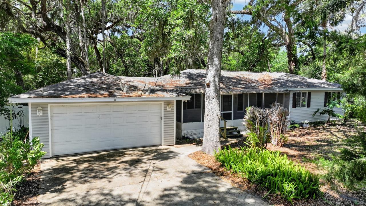 12 Dawson Dr., Palm Coast, FL 32137