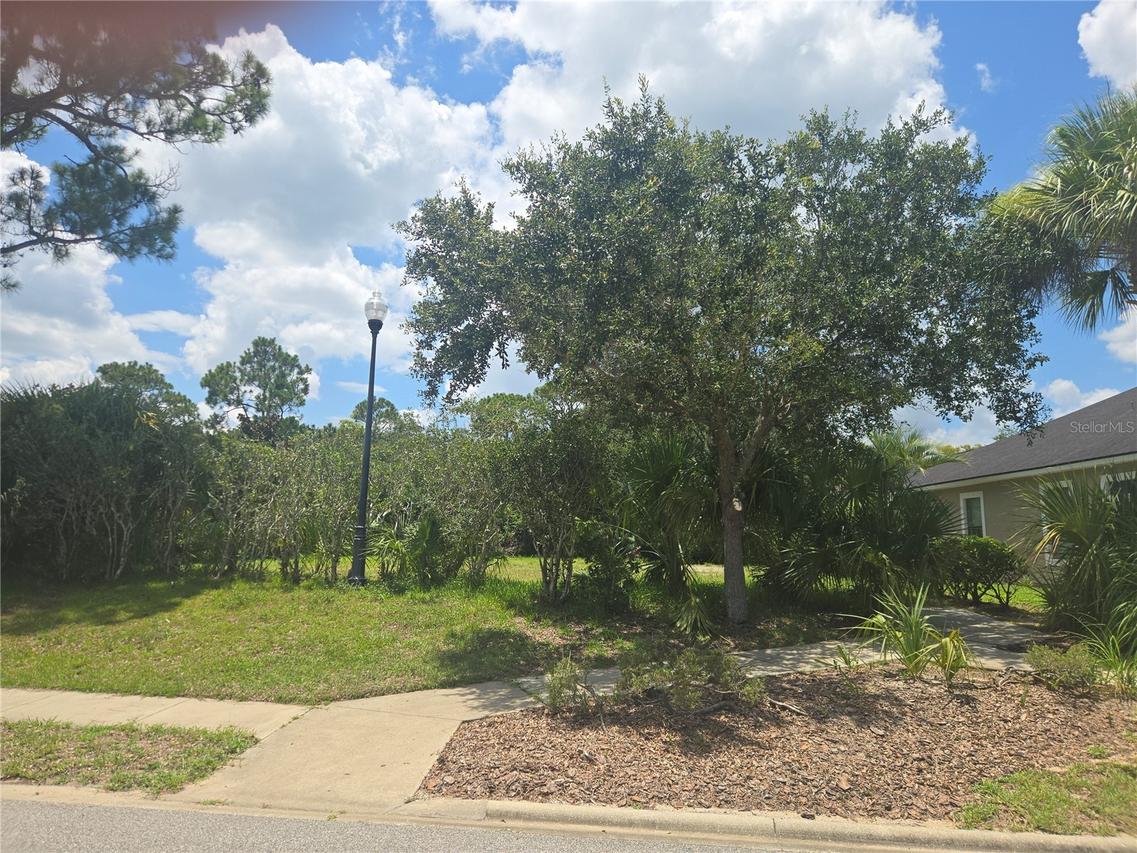 4 Sandpiper Ct., Palm Coast, FL 32137