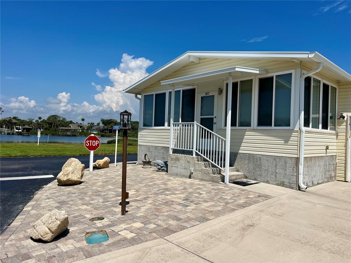 157 Lookout Dr., Flagler Beach, FL 32136
