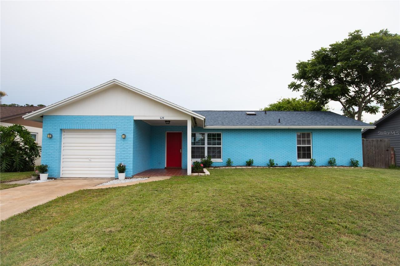 526 Dorset Cir., South Daytona, FL 32119