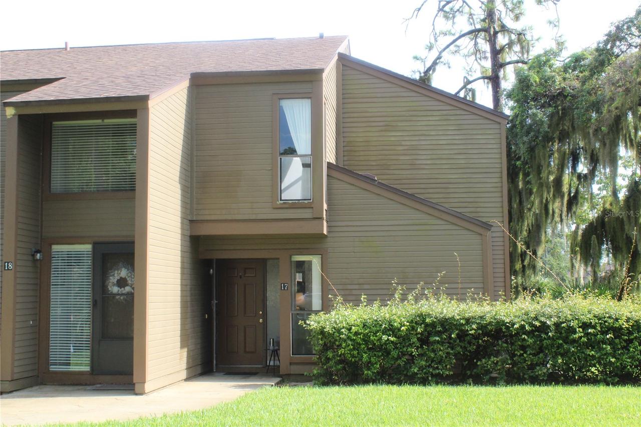 17 Oxford Ln., Palm Coast, FL 32137