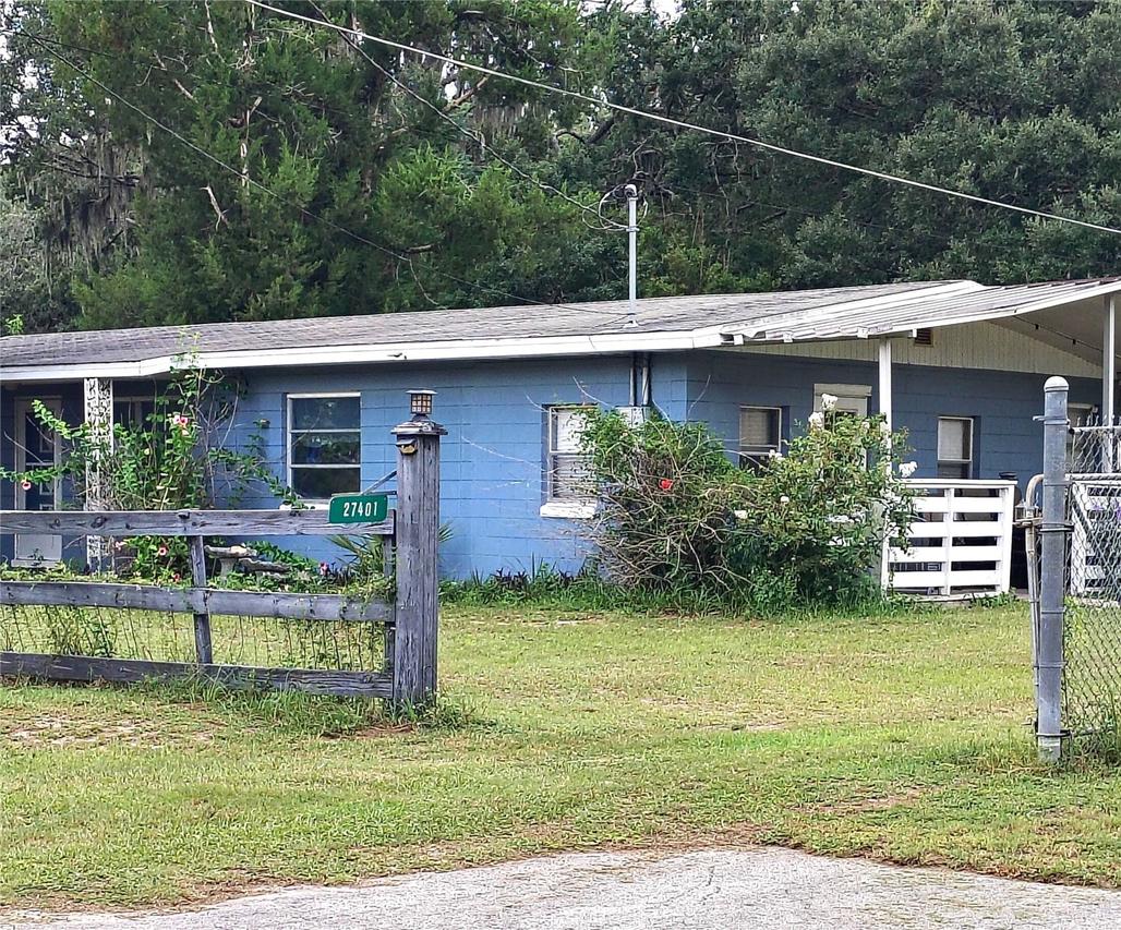 27401 Main Ave., Okahumpka, FL 34762