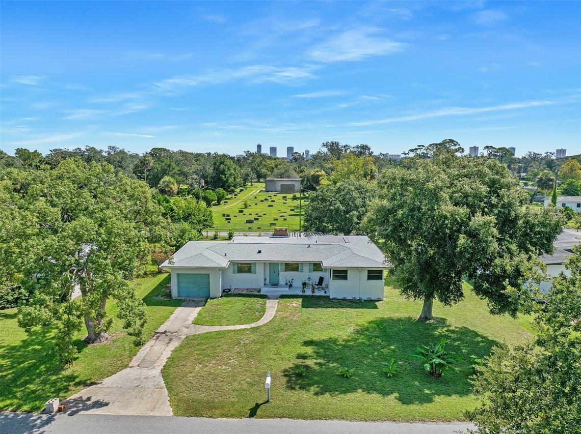 1649 Cordova Ave., Holly Hill, FL 32117