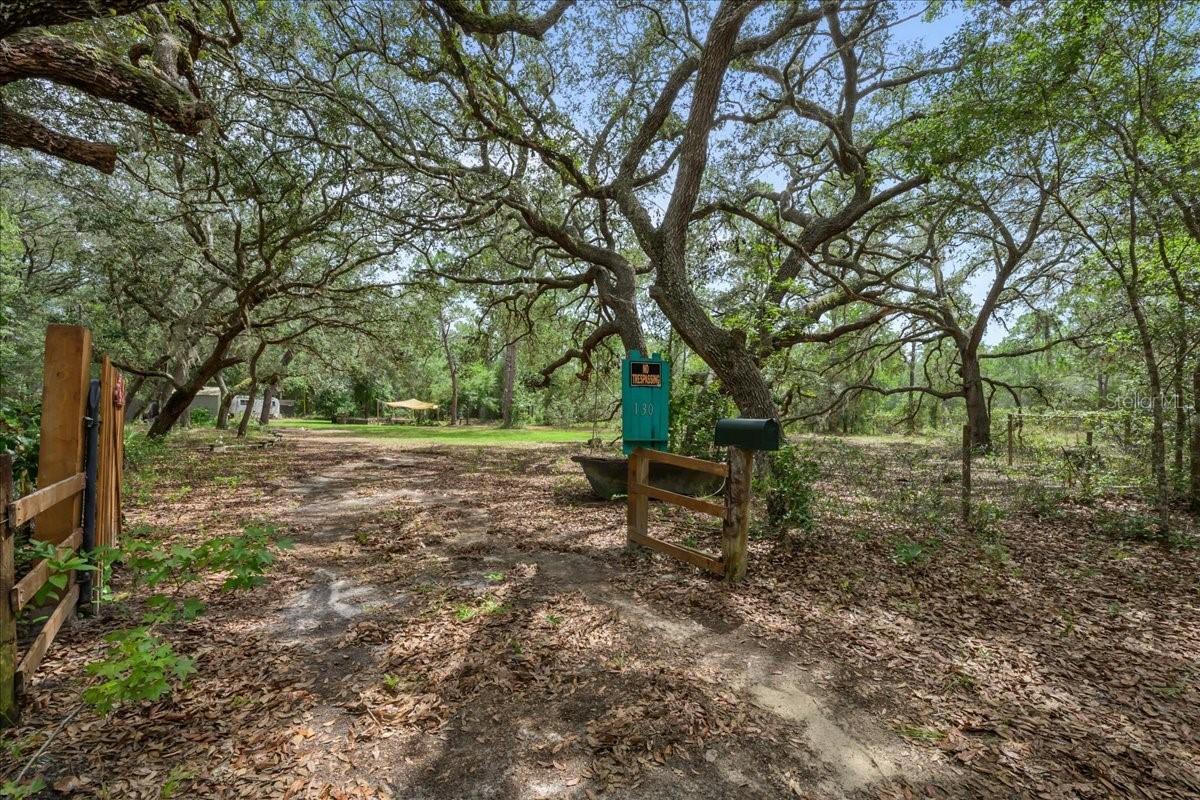 130 Buckles Dr., Interlachen, FL 32148