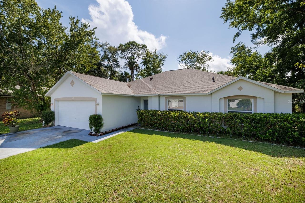 8 Pine Bush Ln., Palm Coast, FL 32164