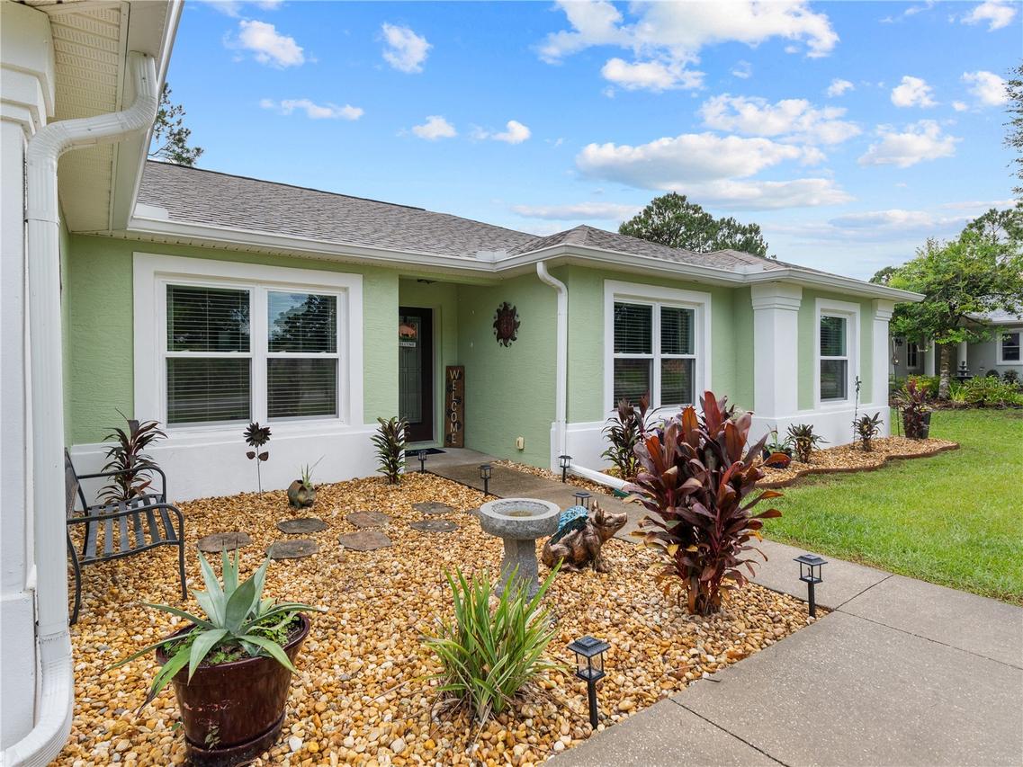 206 London Dr., Palm Coast, FL 32137
