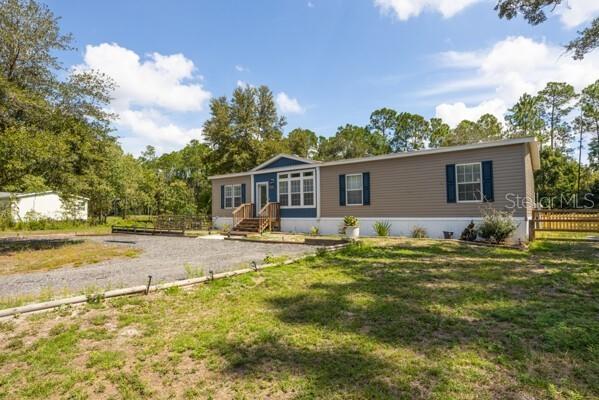 1225 Hazelnut St., Bunnell, FL 32110