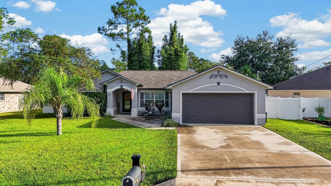 19 Red Oak Pl., Palm Coast, FL 32164