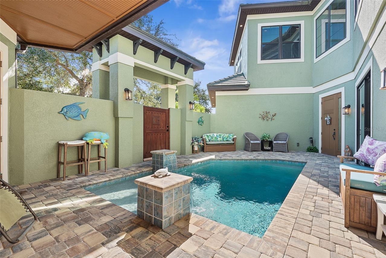 4 Oakview Ct., Palm Coast, FL 32137