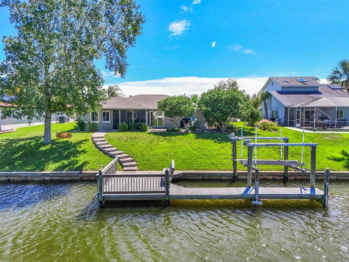 8 Fleming Ct., Palm Coast, FL 32137