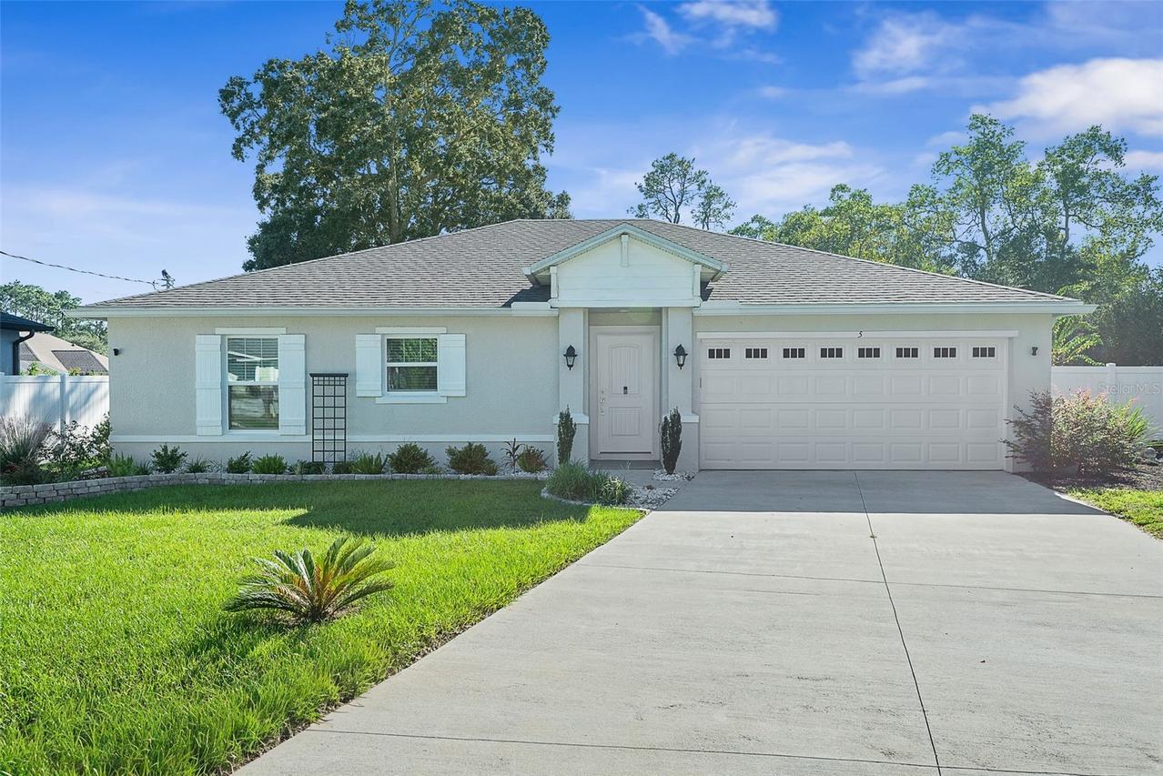 5 Whisant Pl., Palm Coast, FL 32164