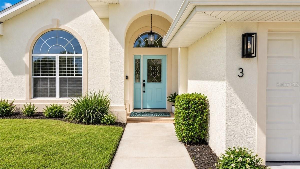 3 Lewis Dr., Palm Coast, FL 32137