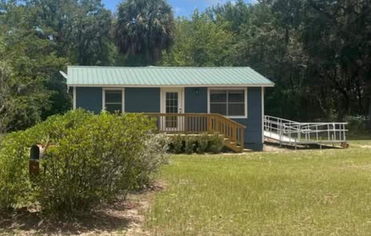 148 Willis Rd., Interlachen, FL 32148