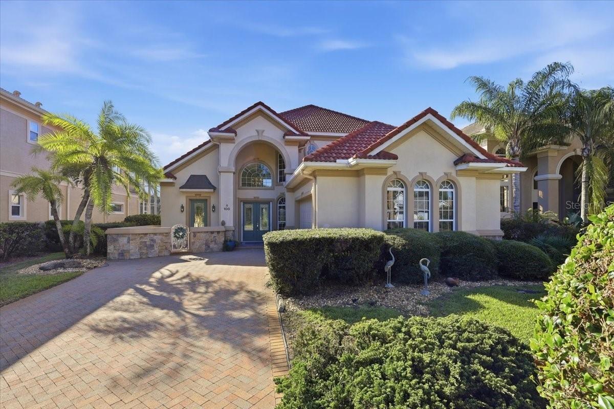 100 Emerald Lake Dr., Palm Coast, FL 32137