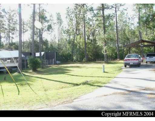 24344 Maxwell St., Astor, FL 32102