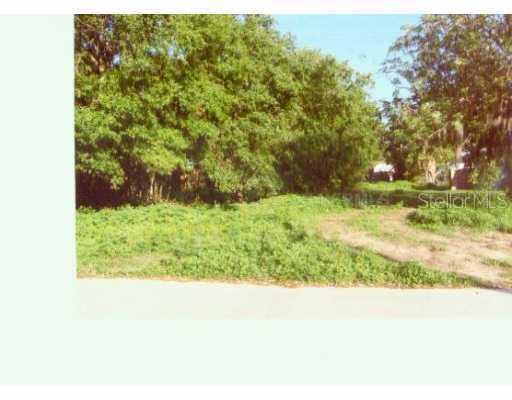 Loves Point Dr., Leesburg, FL 34748