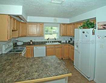 56239 Maple Rd., Astor, FL 32102