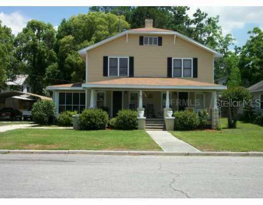 403 Oxford St., Wildwood, FL 34785