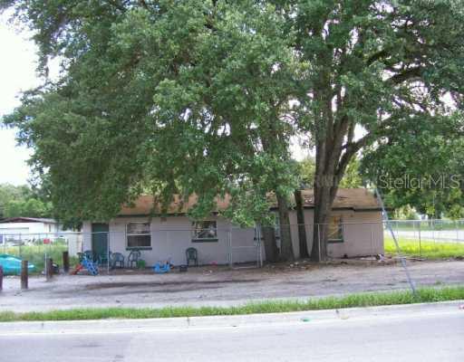 410 Terry St., Wildwood, FL 34785