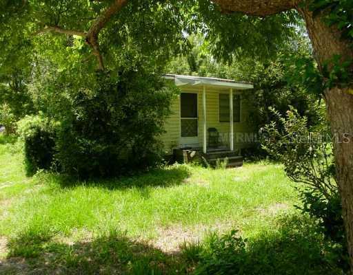 2210 Hollywood Ave., Eustis, FL 32726