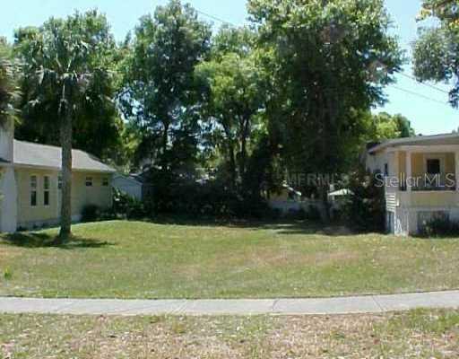 348 E 10th Ave., Mount Dora, FL 32757