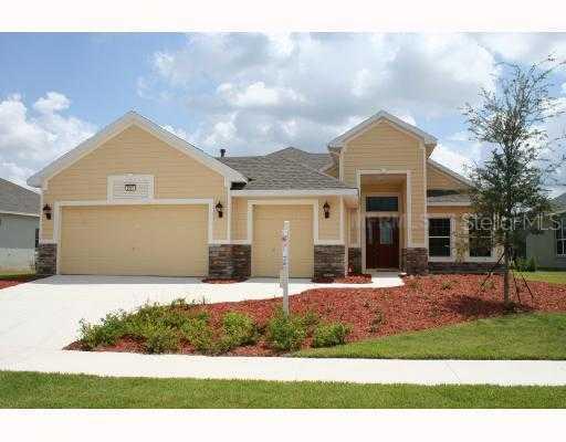 2020 Bayside Ave., Mount Dora, FL 32757