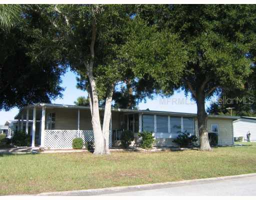 1100 Nassau Cir., Tavares, FL 32778