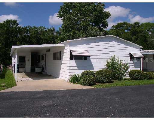 1126 Rue De Dore Dr., Tavares, FL 32778