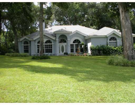 123 Pond Rd., Mount Dora, FL 32757