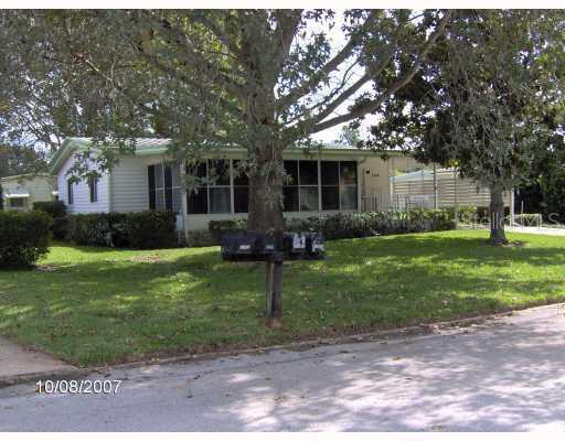 1340 Elkhart Cir., Tavares, FL 32778