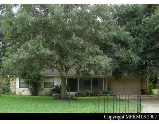 13712 Devenshire Ct., Grand Island, FL 32735