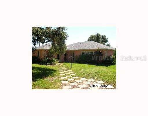 3 Fountainebleau Cir., Daytona Beach, FL 32118