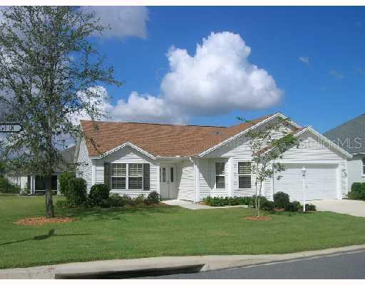 2099 Bonneau Ln., The Villages, FL 32162