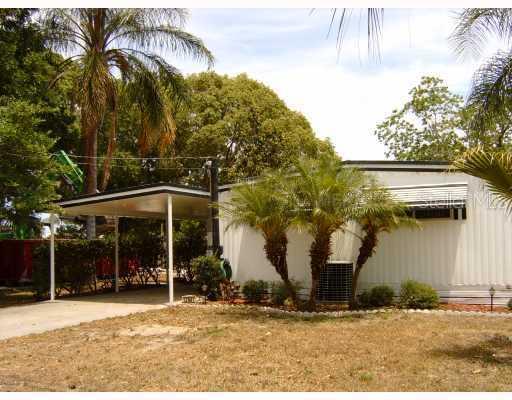 12641 Milwaukee Ave., Tavares, FL 32778