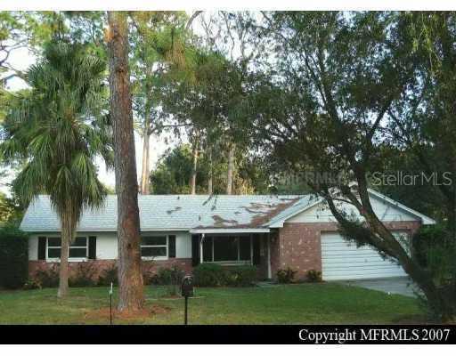 32008 Bluegill Dr., Tavares, FL 32778