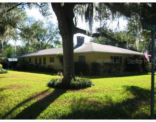 1401 Fahnstock St., Eustis, FL 32726