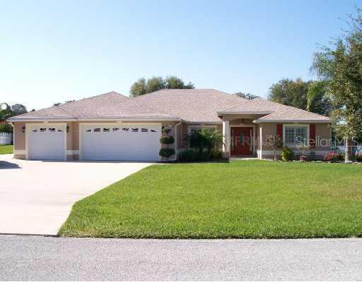 421 Oak View Dr., Tavares, FL 32778