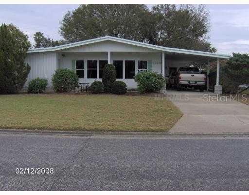 1320 Apache Cir., Tavares, FL 32778