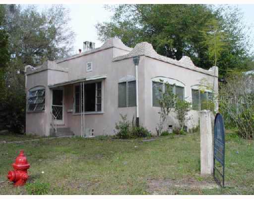 342 S Clayton St., Mount Dora, FL 32757