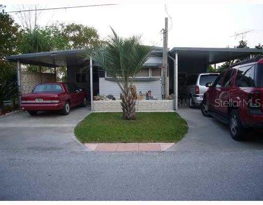 12637 Milwaukee Ave., Tavares, FL 32778