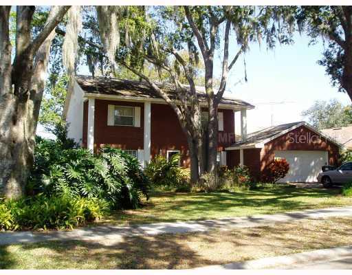 414 E Lakeshore Dr., Ocoee, FL 34761