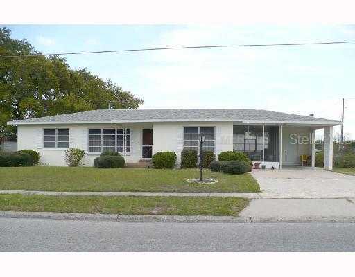 1208 Berwick Dr., Leesburg, FL 34748