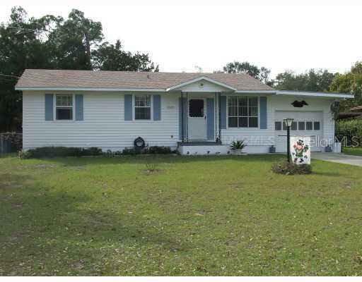 40821 W 3rd Ave., Umatilla, FL 32784