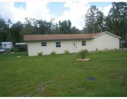56239 Maple Rd., Astor, FL 32102