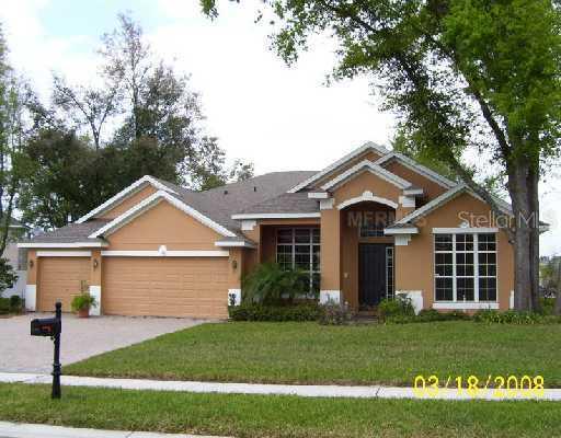 122 W Blue Water Edge Dr., Eustis, FL 32736