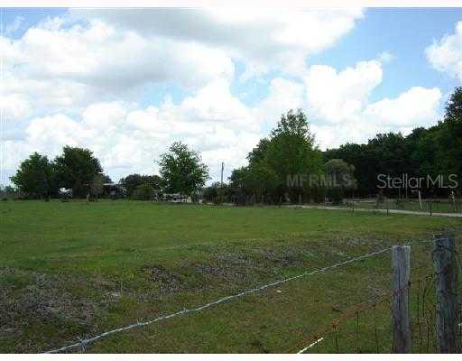 25325 Sweetbriar Rd., Sorrento, FL 32776