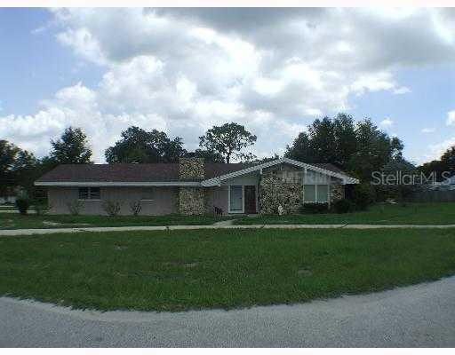 303 E Pomelo St., Groveland, FL 34736