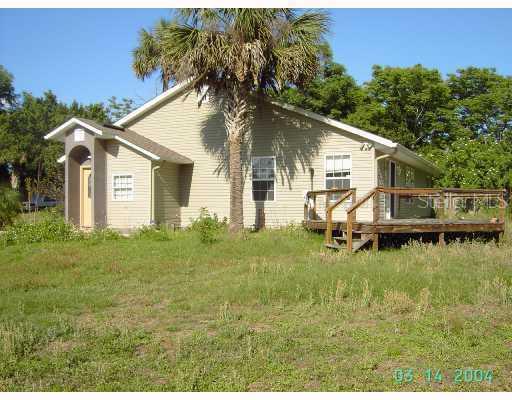 250 E 20th Ave., Mount Dora, FL 32757
