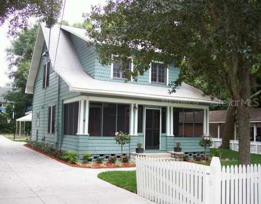 932 N Mcdonald St., Mount Dora, FL 32757