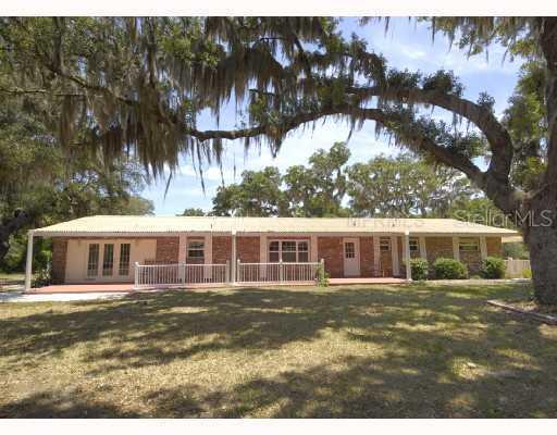 40050 Emeralda Island Rd., Leesburg, FL 34788